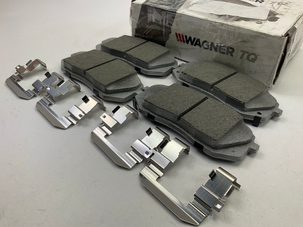 Wagner QC1826 ThermoQuiet Ceramic Disc Brake Pads, Front