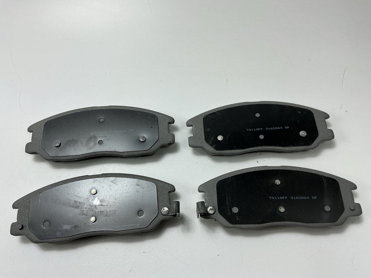 MISSING HARDWARE - Wagner QC955 Front Brake Pads For 2003-2009 Kia Sorento