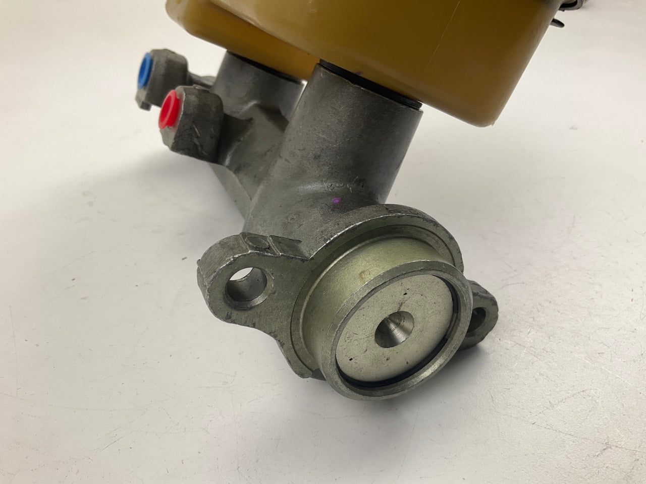 REMNA. Wagner R104516 Brake Master Cylinder