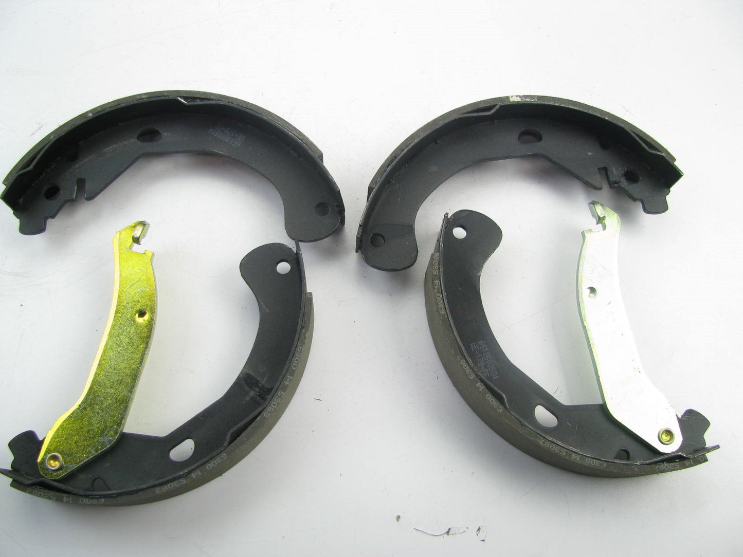 Wagner Z795 Rear Drum Brake Shoes