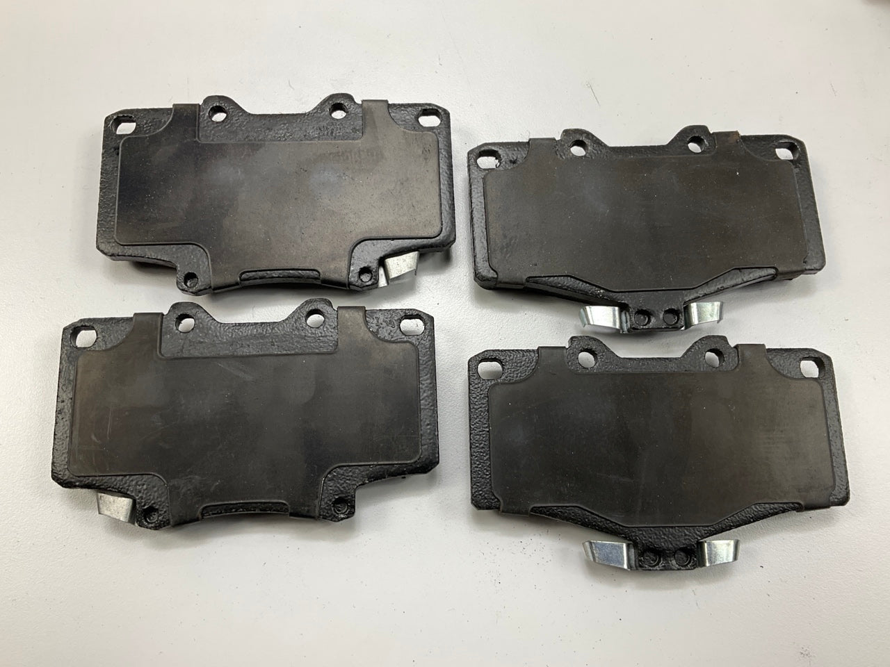 MISSING HARDWARE - Wagner ZD611 Front QuickStop Disc Brake Pads