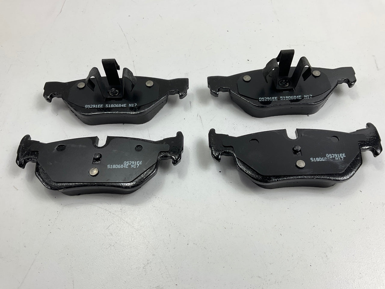 MISSING HARDWARE - Wagner ZX1171 Rear Semi-Metallic Disc Brake Pads