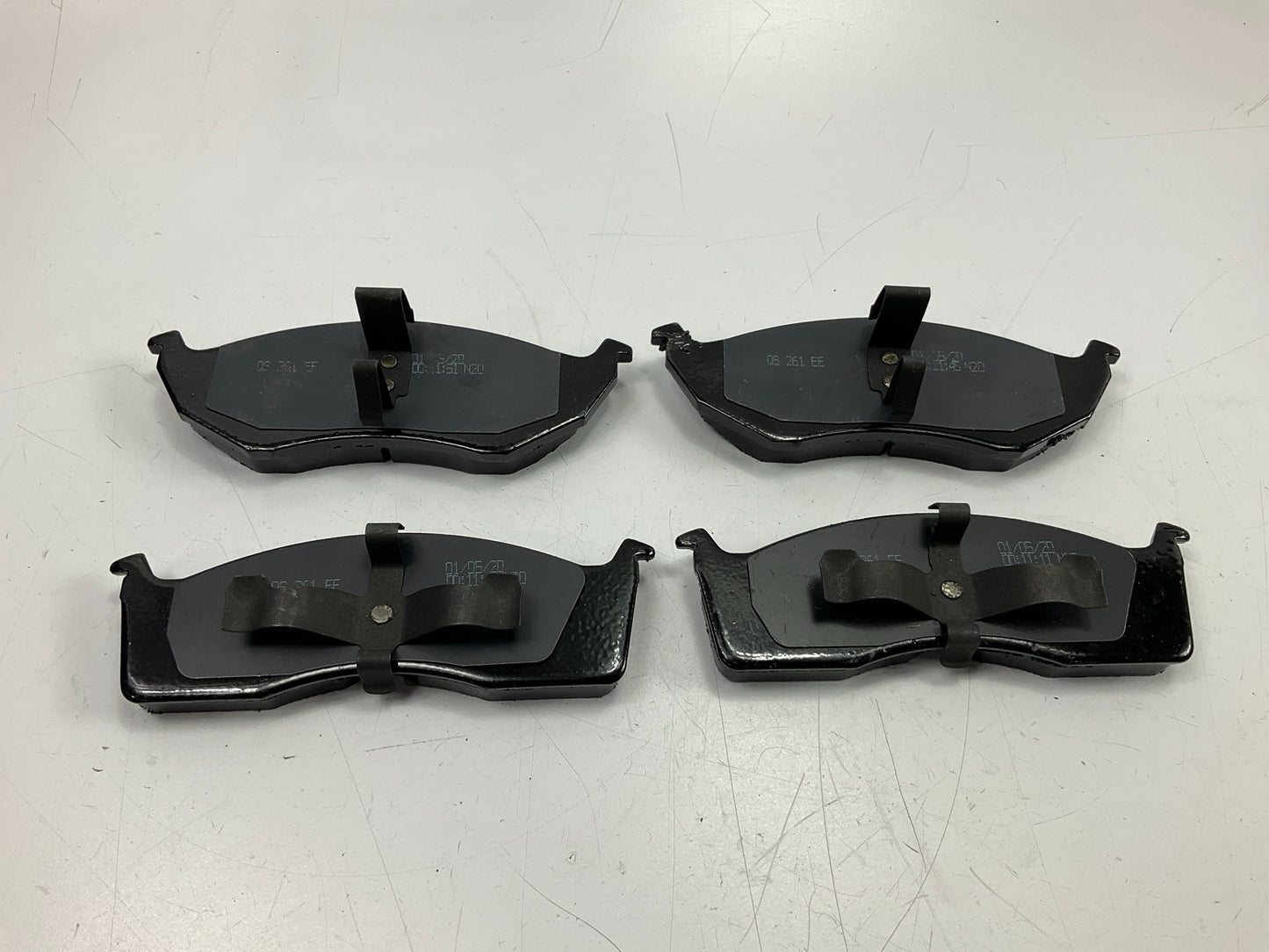 MISSING CLIPS - Wagner ZX591 Front Semi-Metallic Disc Brake Pads
