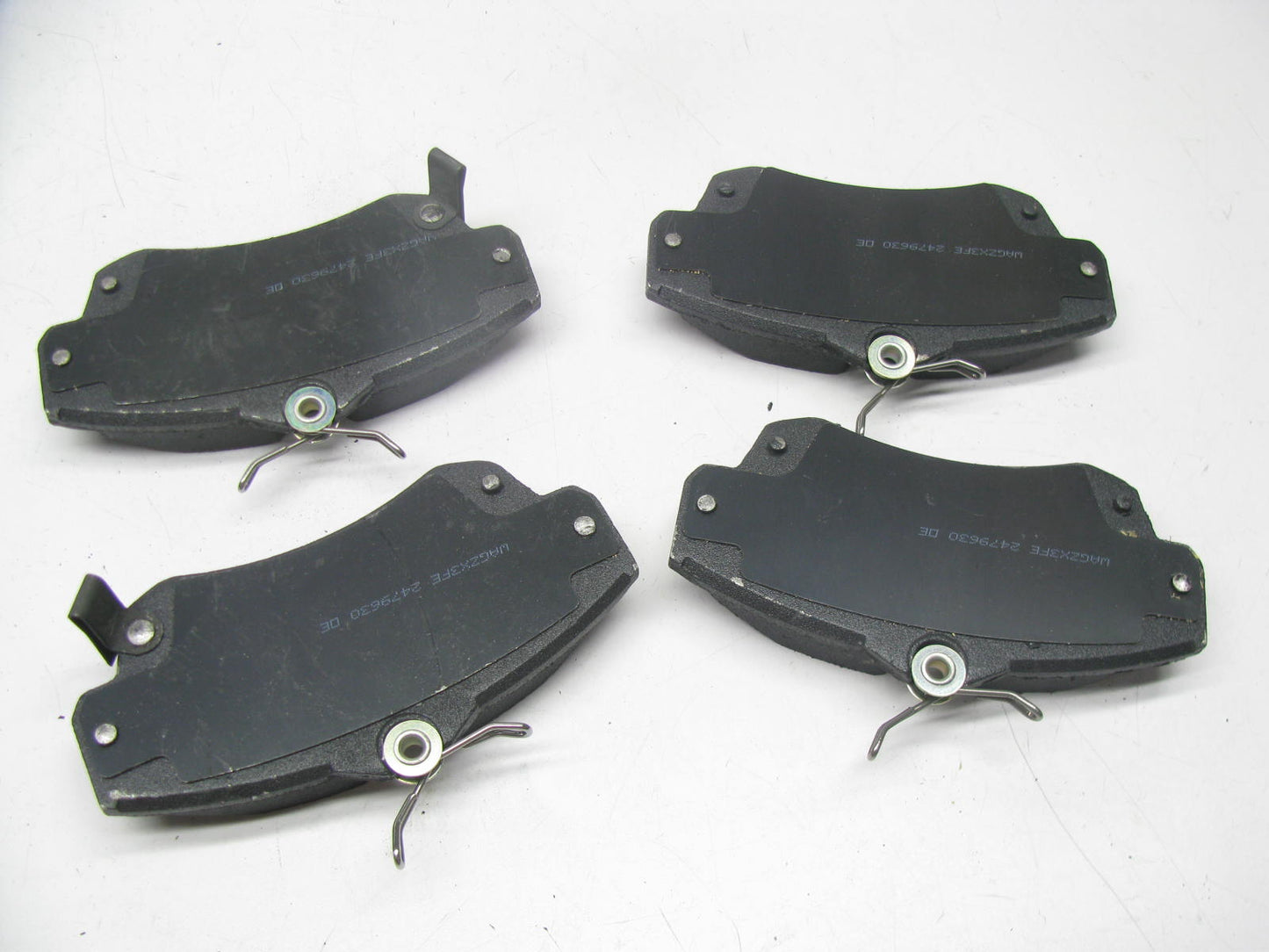 Wagner ZX841 Semi-Metallic Disc Brake Pads - Front