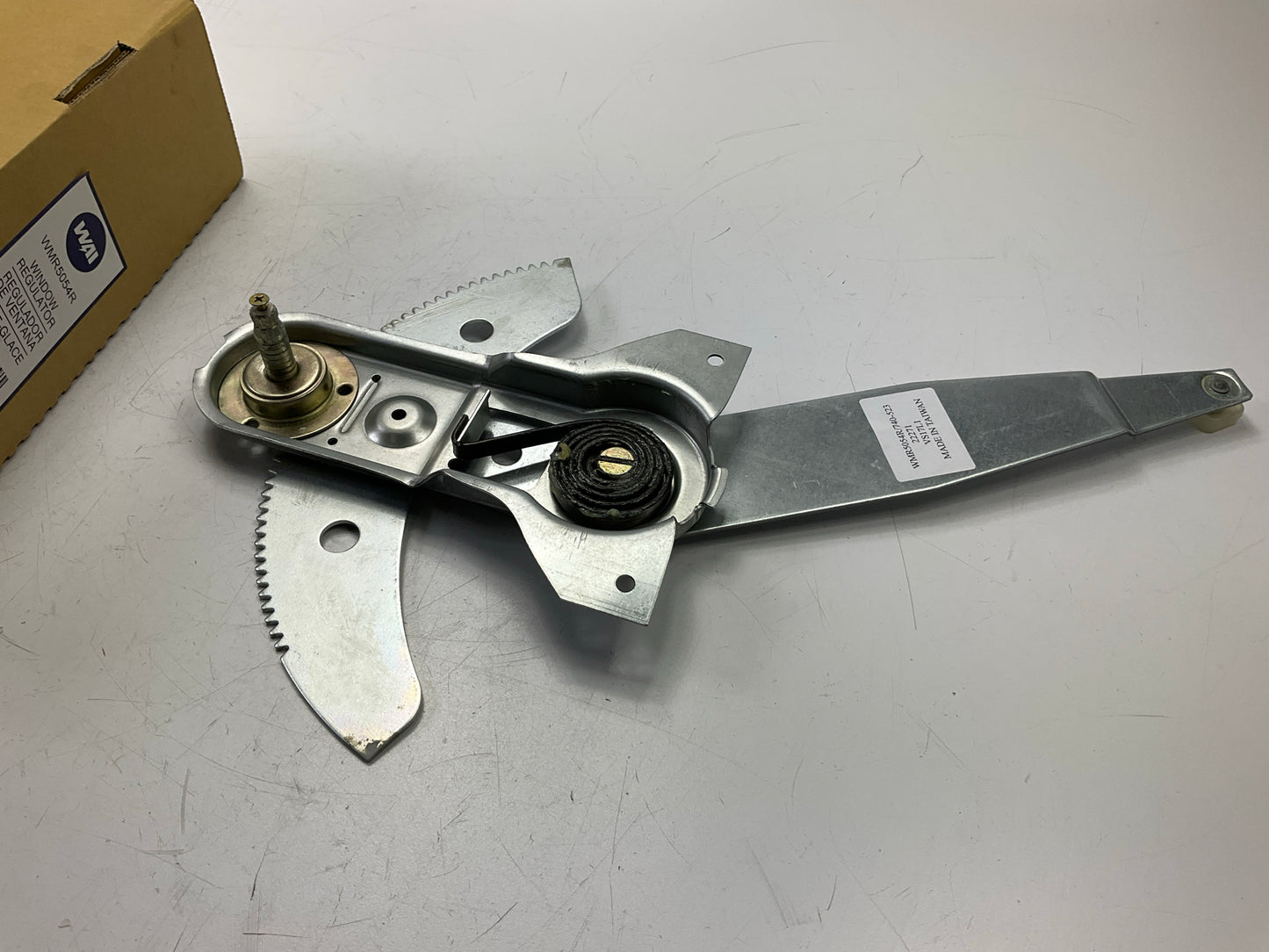 WAI WMR5054R Front Right Passenger Side Manual Window Regulator