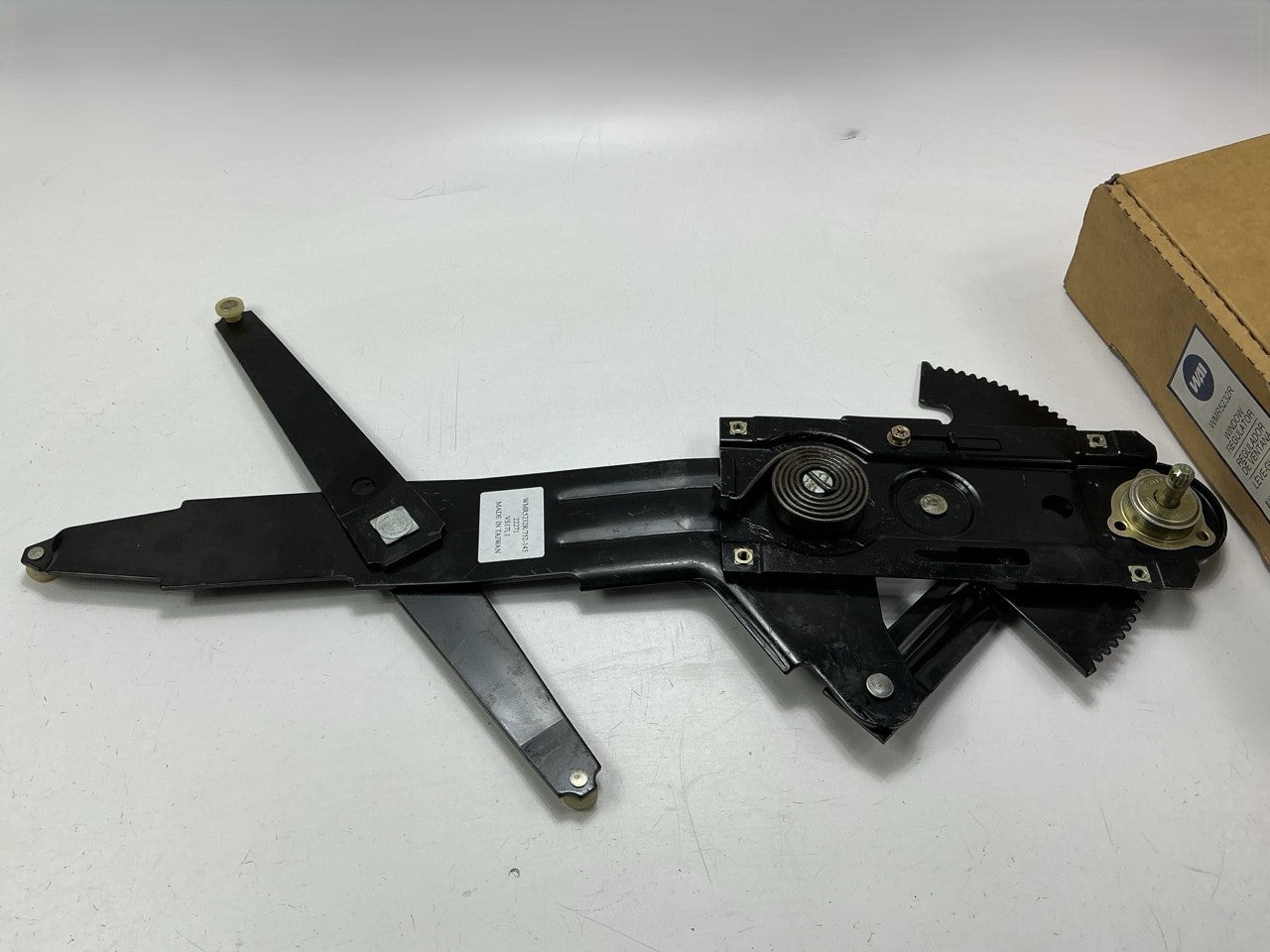 WAI WMR5232R Right Manual Window Regulator - 1968-1969 Chevy Camaro, Firebird