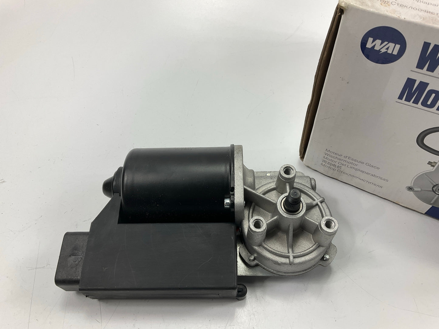 WAI WPM1003 Windshield Wiper Motor For 1994-2005 Chevy Astro, GMC Safari