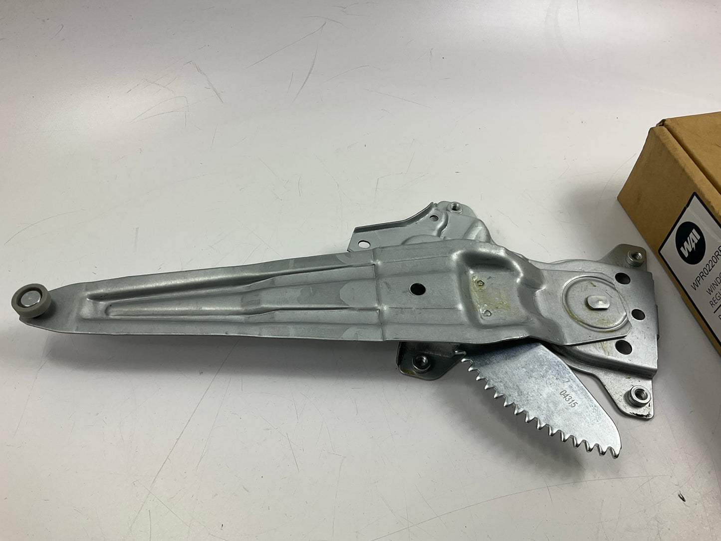 WAI WPR0220RB Rear Right Window Regulator For 2003-2008 Toyota Corolla