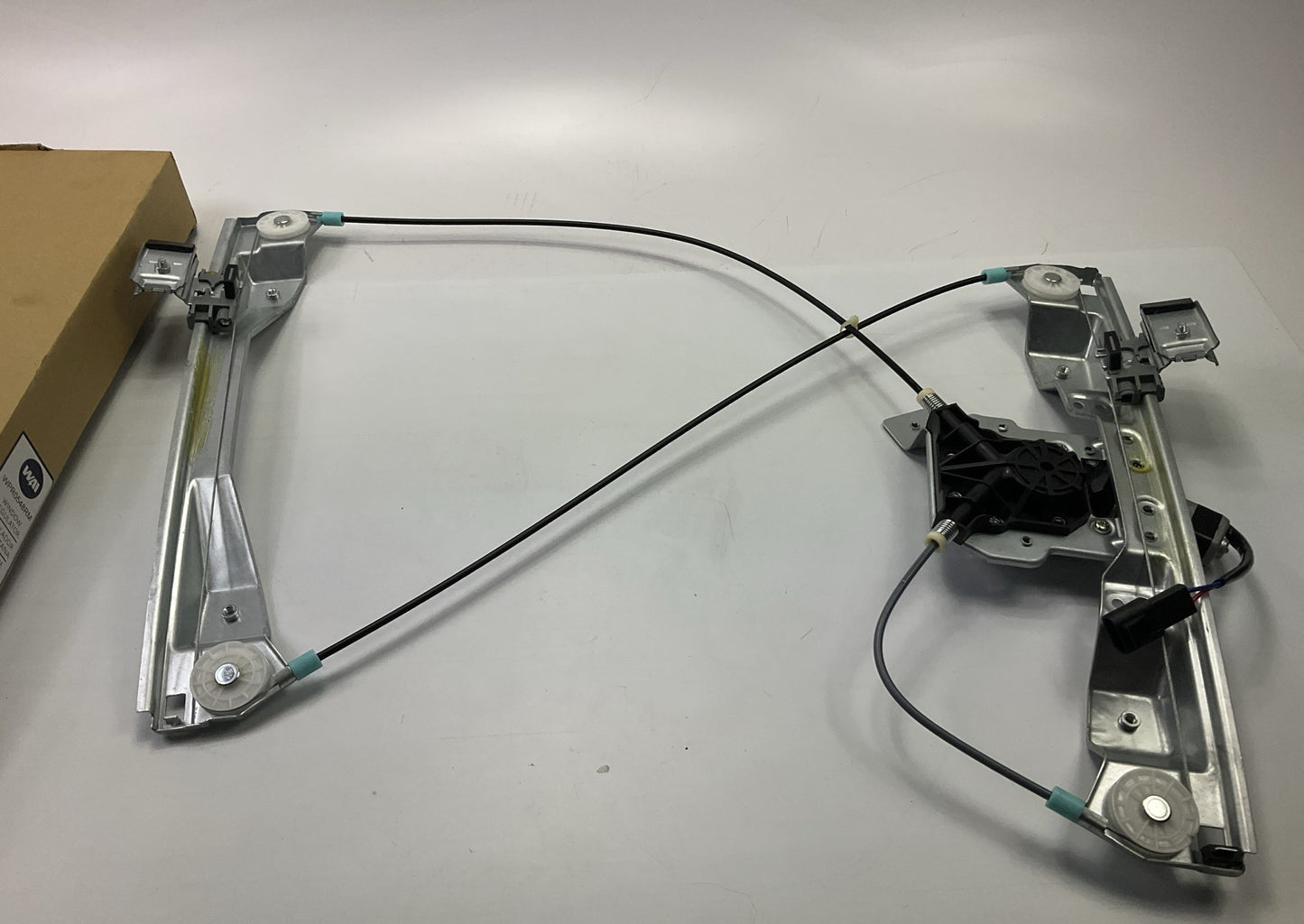 WAI WPR0548RM Front Right Passenger Power Window Regulator And Motor Assembly