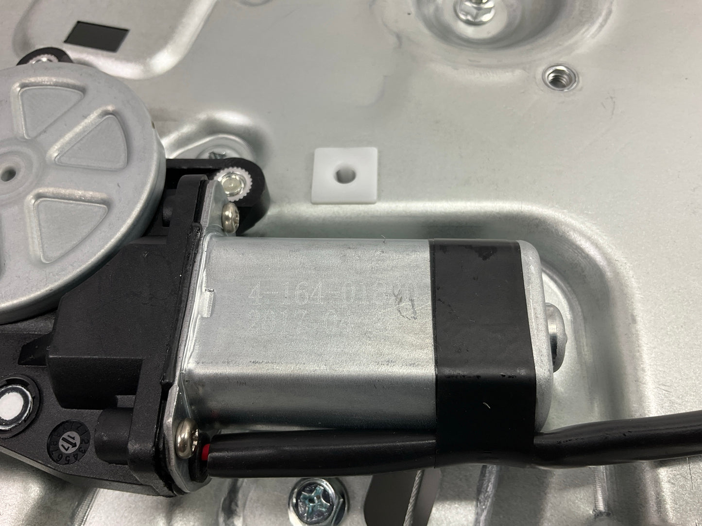 WAI WPR0558RMB Rear Right Passenger Power Window Regulator And Motor Assembly