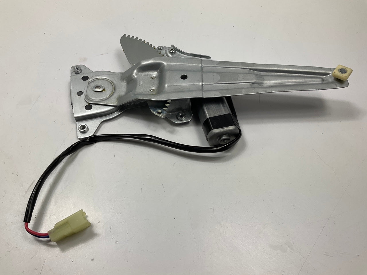 WAI Wpr0888rmb Rear Right Power Window Motor For 2007-2014 Toyota Yaris