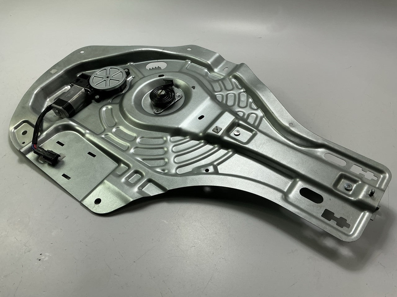 WAI WPR4922LM Front Left Window Regulator & Motor For 2005-2009 Hyundai Tucson