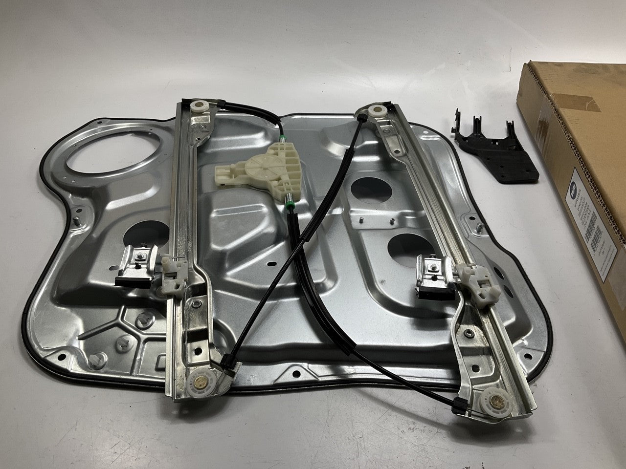 WAI WPR5382R Front Right Passenger Side Power Window Regulator (REGULATOR ONLY)