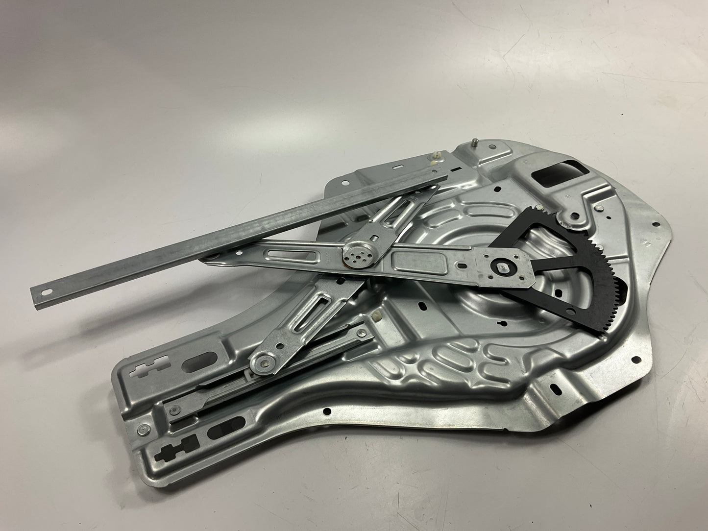 WAI WPR5512R Front Right Passenger Side Window Regulator (REGULATOR ONLY)