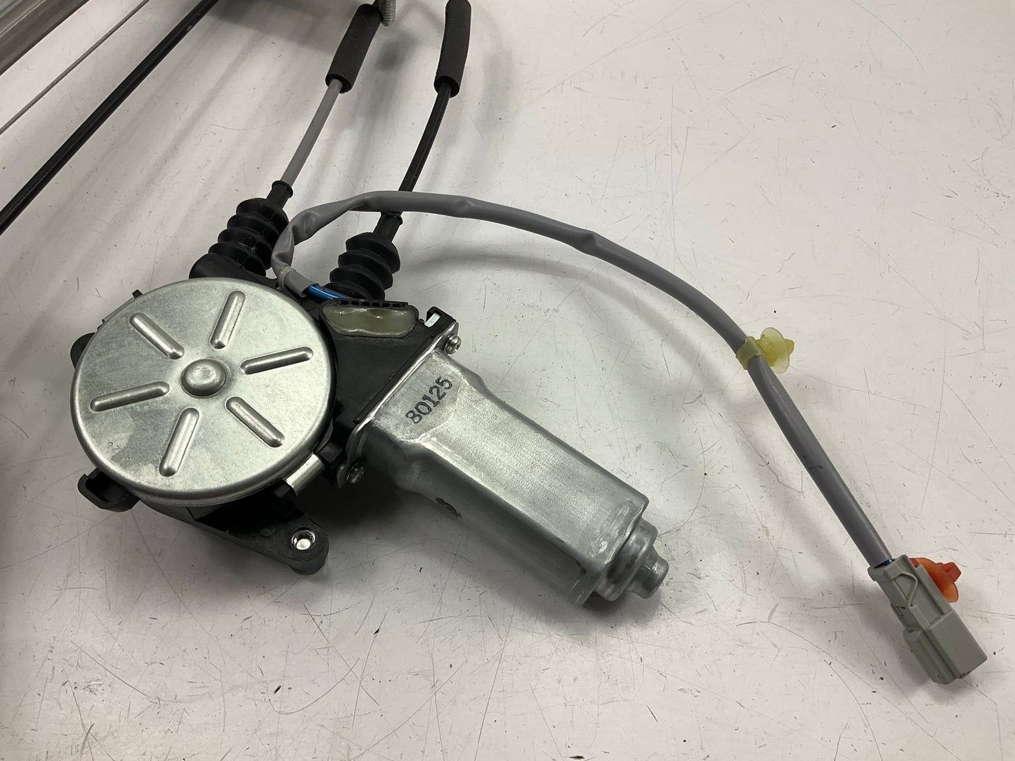 WAI WPR5678RM Front Right Power Window Motor & Regulator For 1995-1998 Acura TL