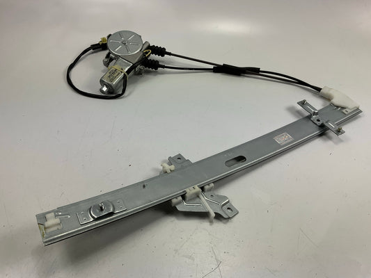 WAI WPR5764RM Front Right Power Window Motor & Regulator For 2000-2002 Sportage