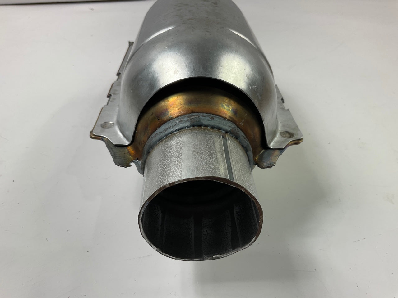 Walker EPA 15026 Universal Catalytic Converter 2'' Inlet, 2'' Outlet