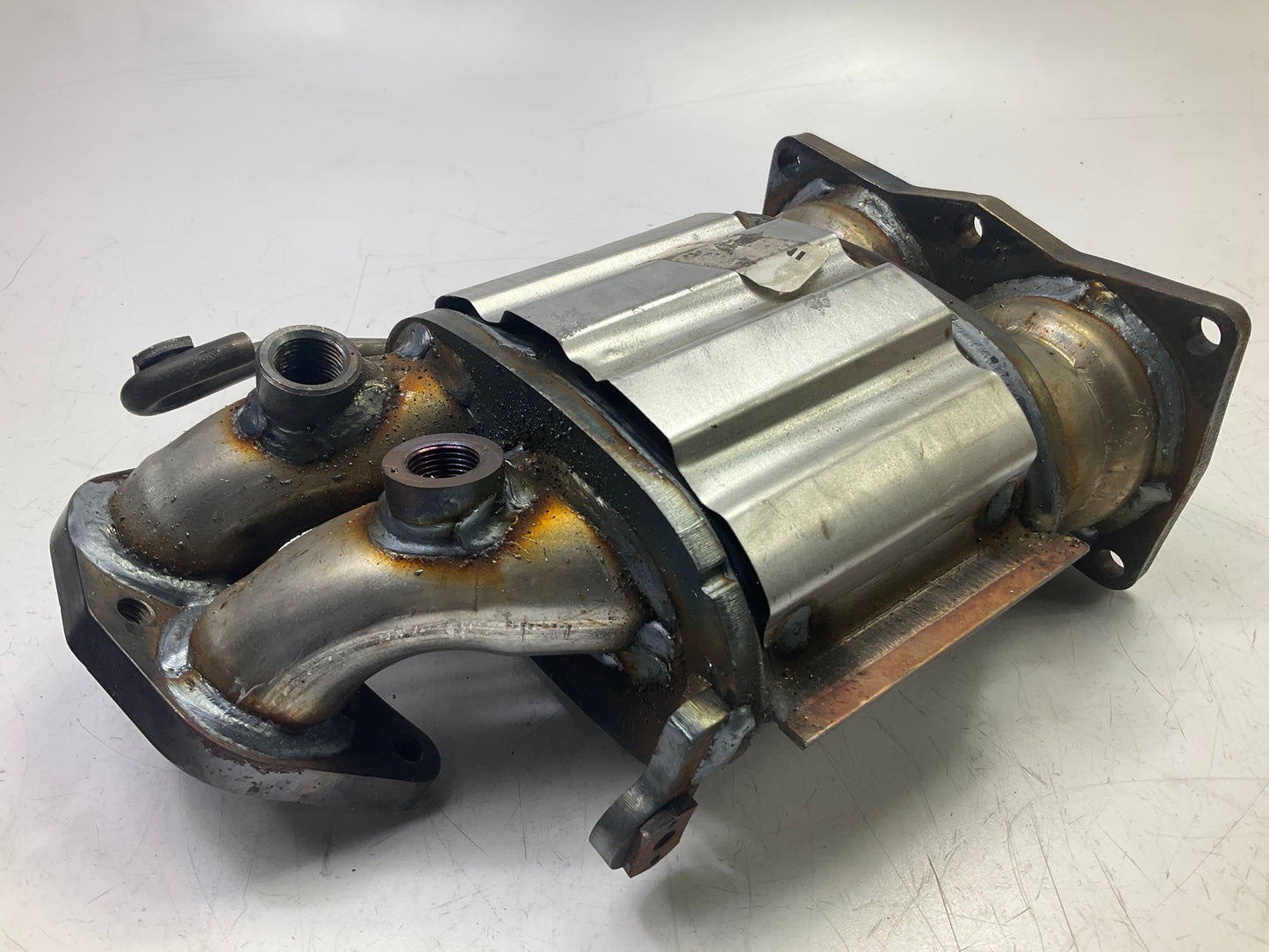 Walker 16332 Direct-fit Catalytic Converter For 2000-2002 Nissan Sentra 1.8L