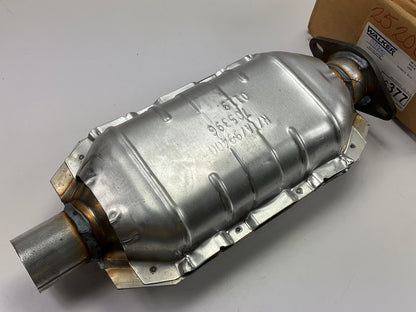 Walker 16377 Direct Fit EPA Compliant Catalytic Converter