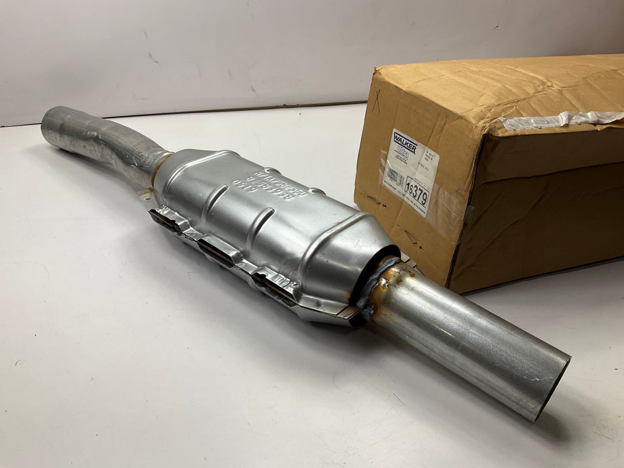 Walker 16379 Direct Fit EPA Compliant Catalytic Converter