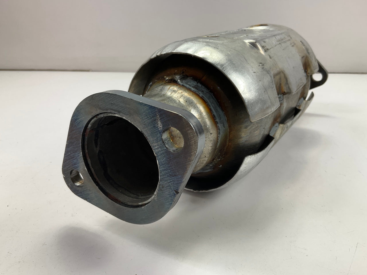 Walker 16409 Direct Fit EPA Compliant Catalytic Converter