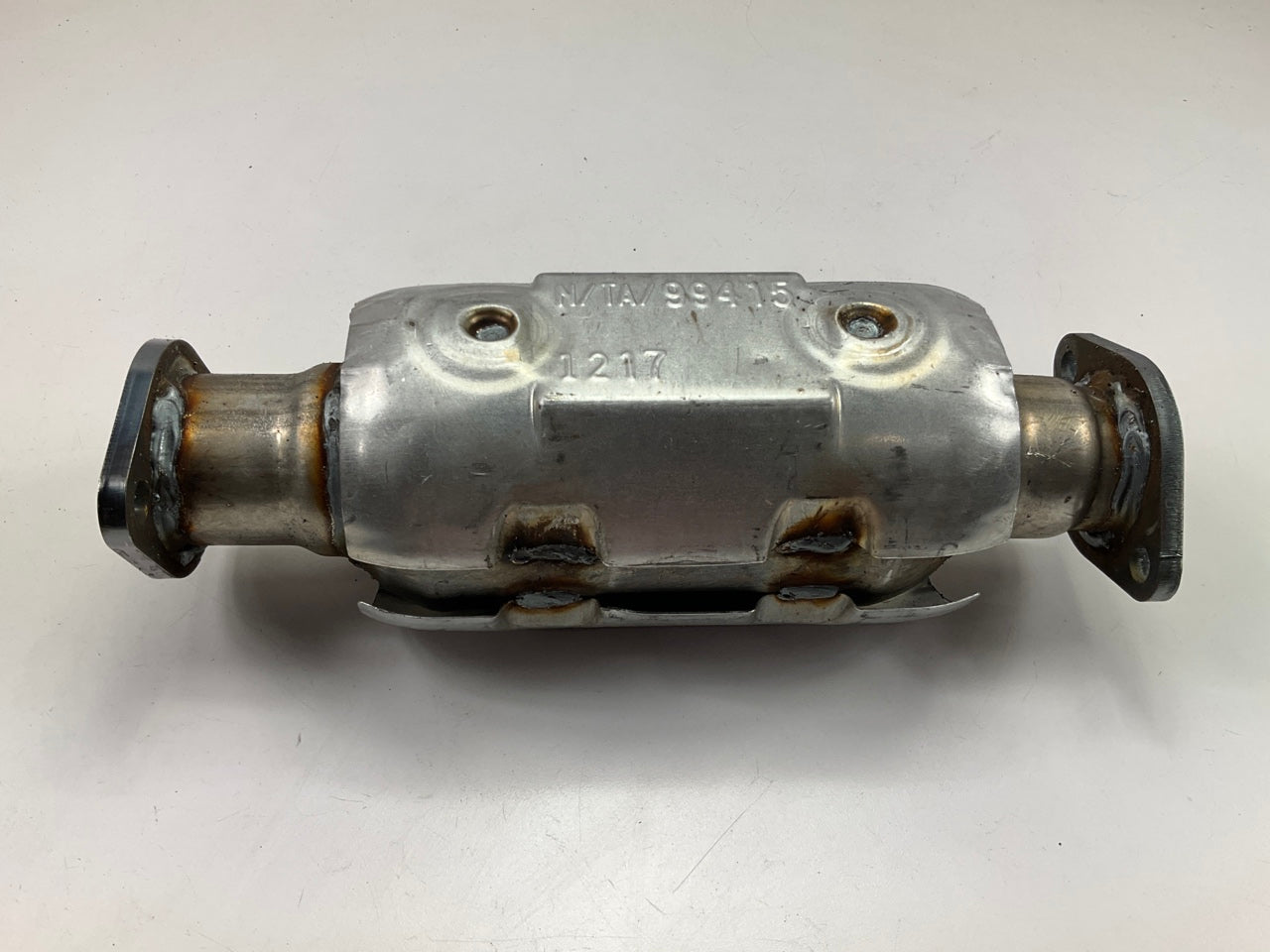 Walker 16409 Direct Fit EPA Compliant Catalytic Converter
