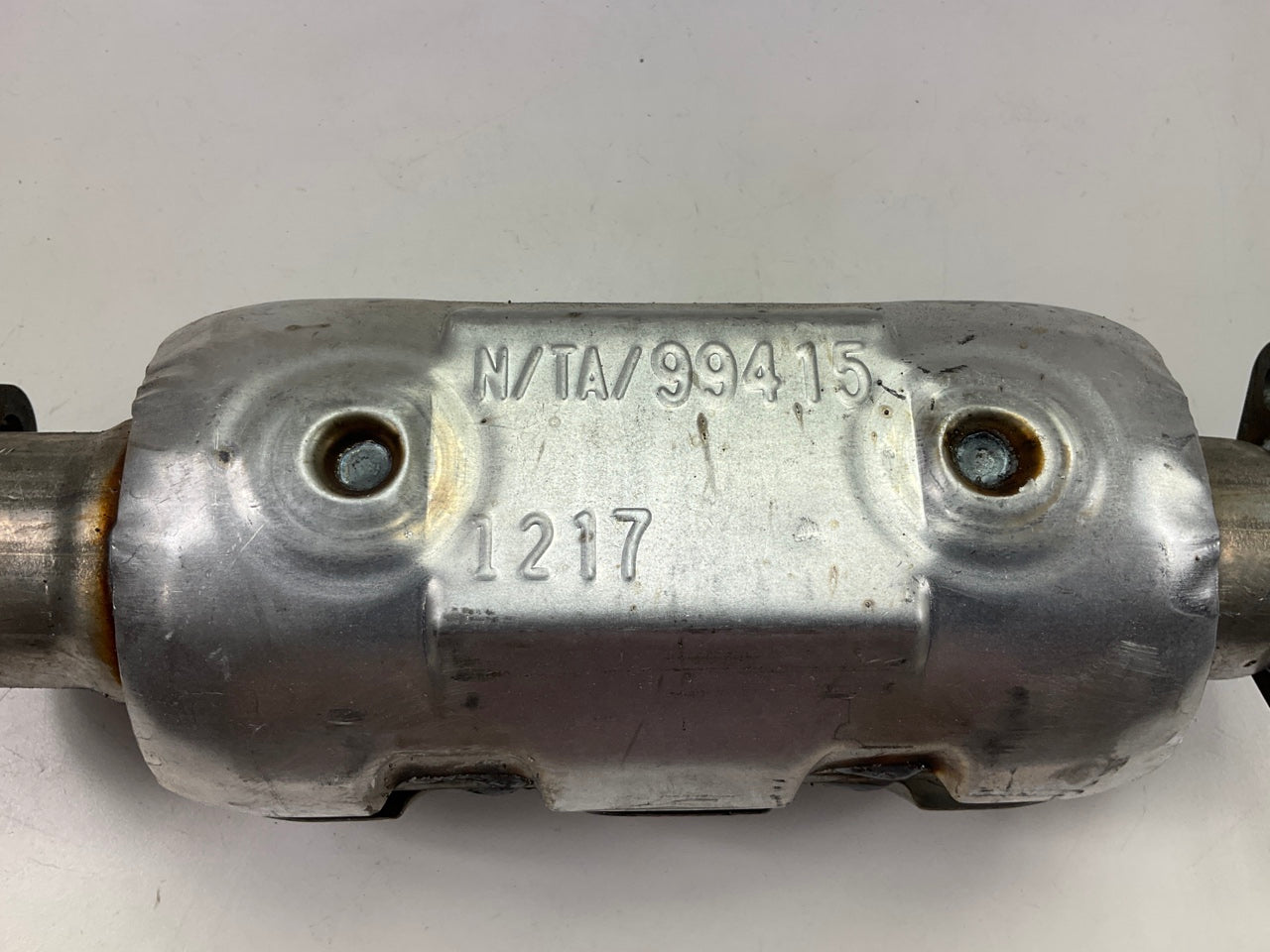 Walker 16409 Direct Fit EPA Compliant Catalytic Converter