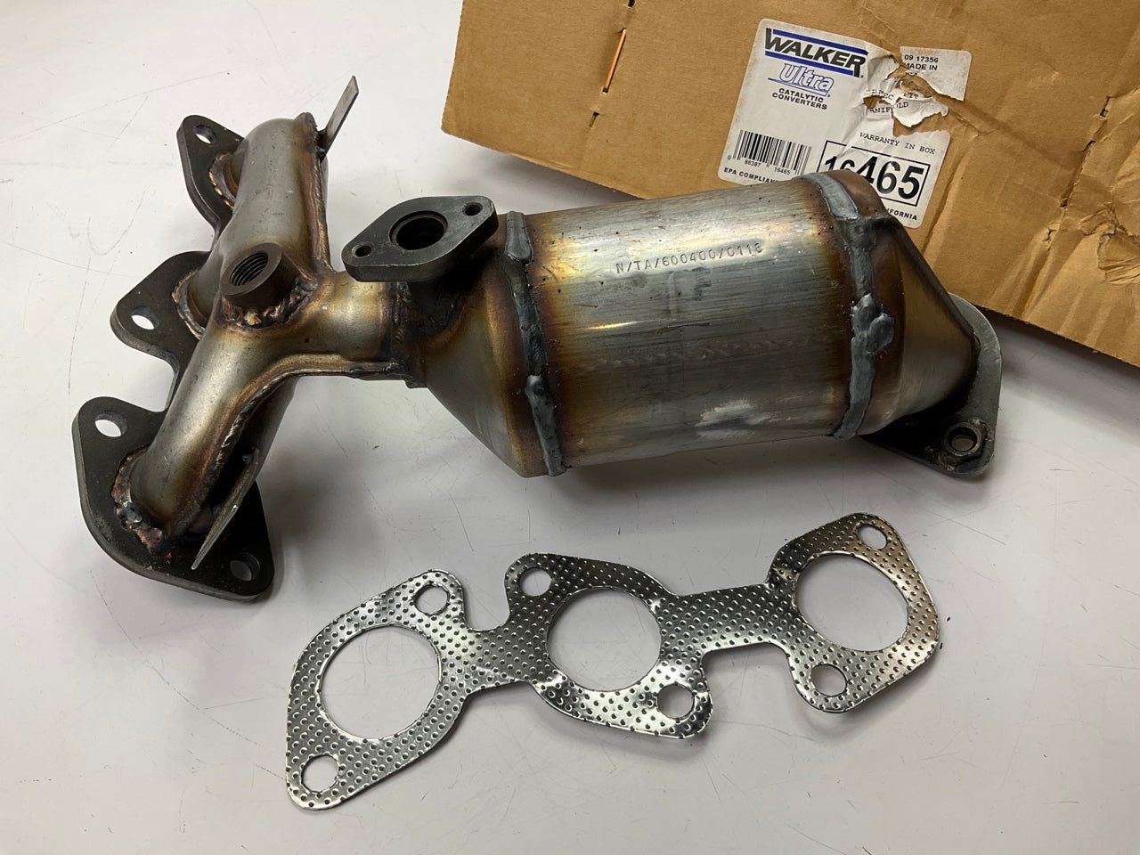 Walker 16465 Direct Fit EPA Compliant Catalytic Converter