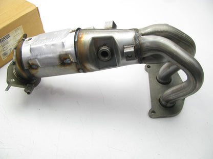 Walker 16498 Direct Fit EPA Compliant Catalytic Converter & Exhaust Manifold