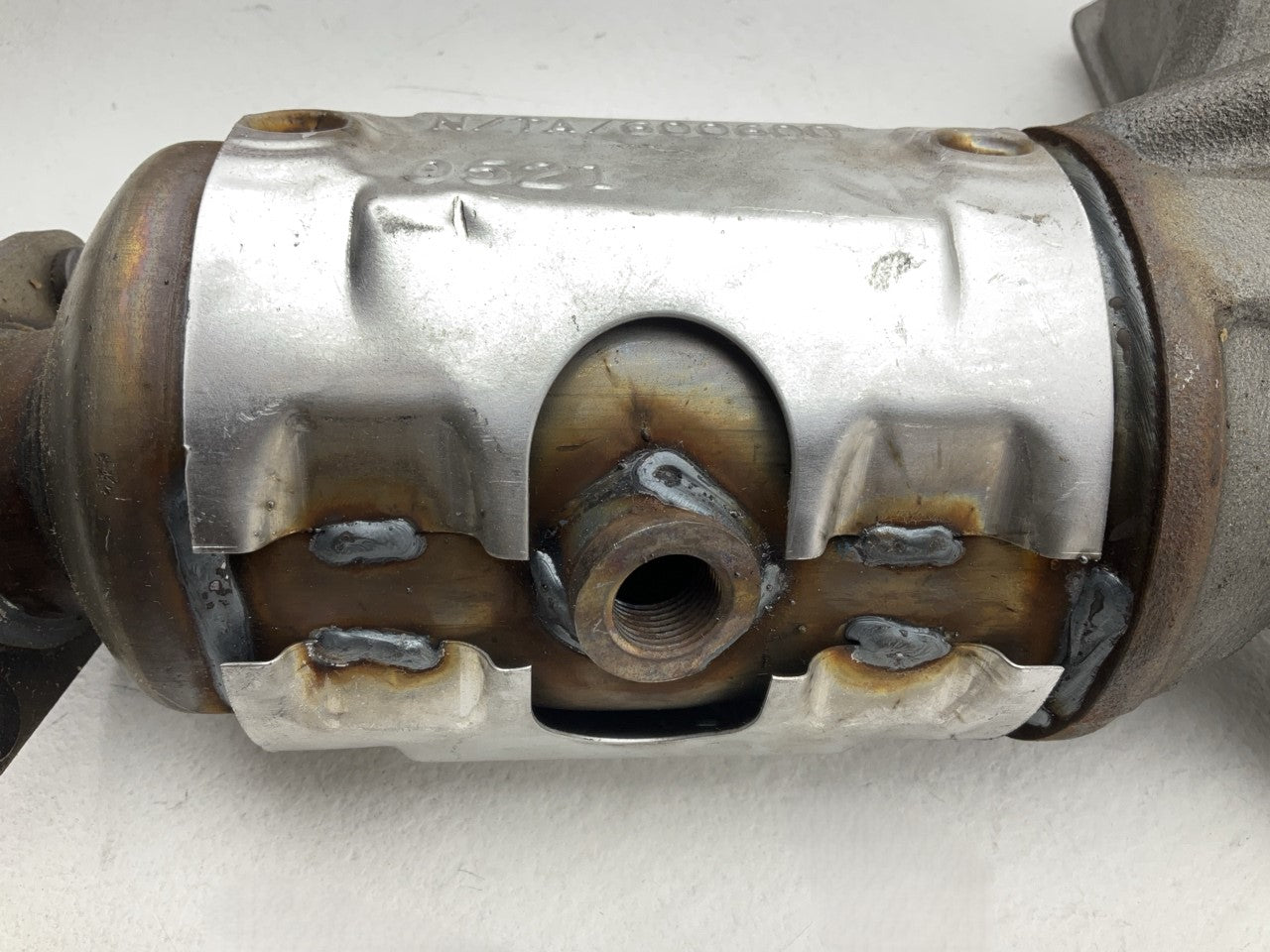 Walker 16720 Front Catalytic Converter With Integrated Exhaust Manifold - EPA