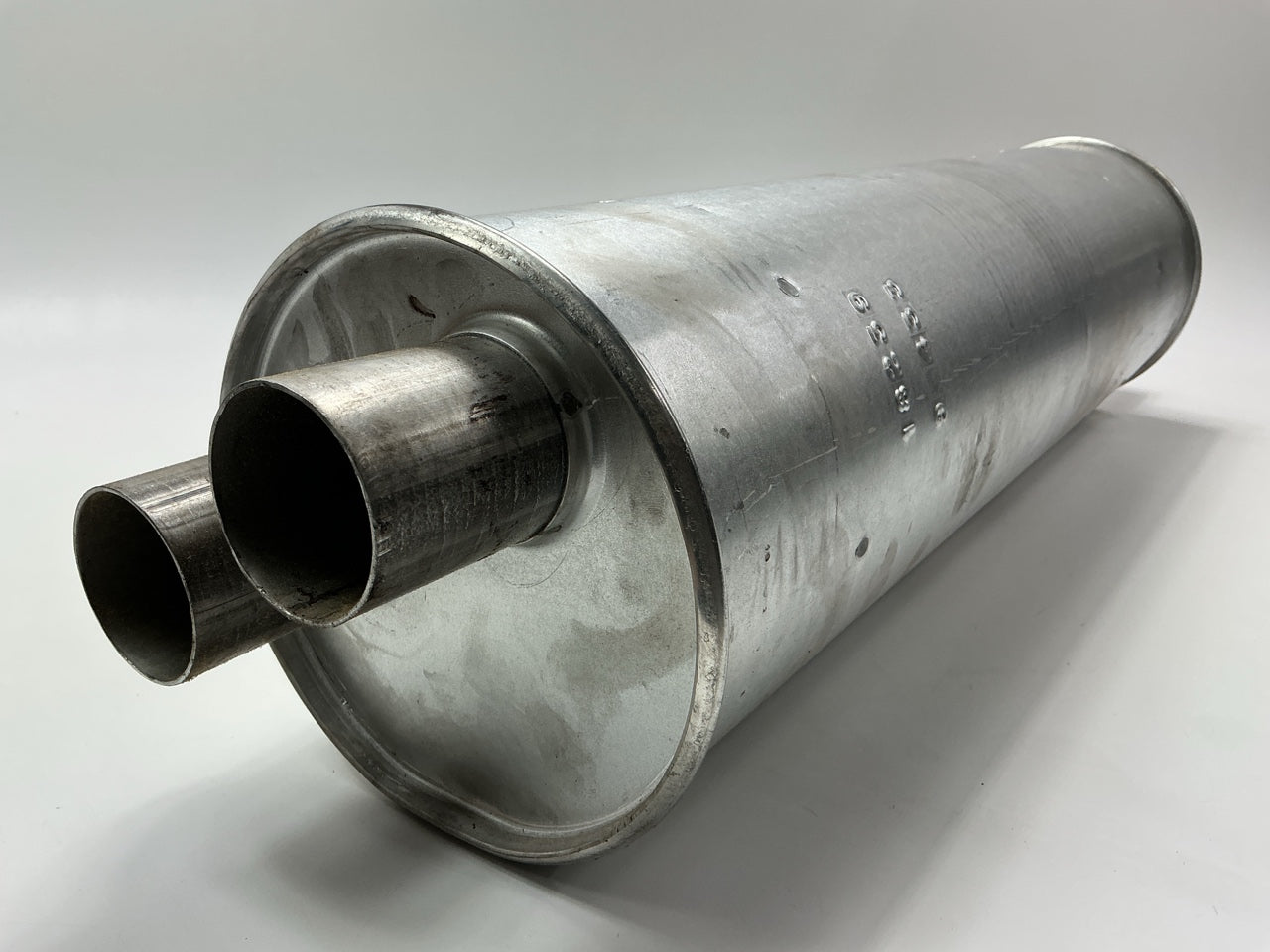 Walker 18239 Exhaust Muffler 95-91 Bronco, 84-95 F-150, F-250, 85-86 F-350