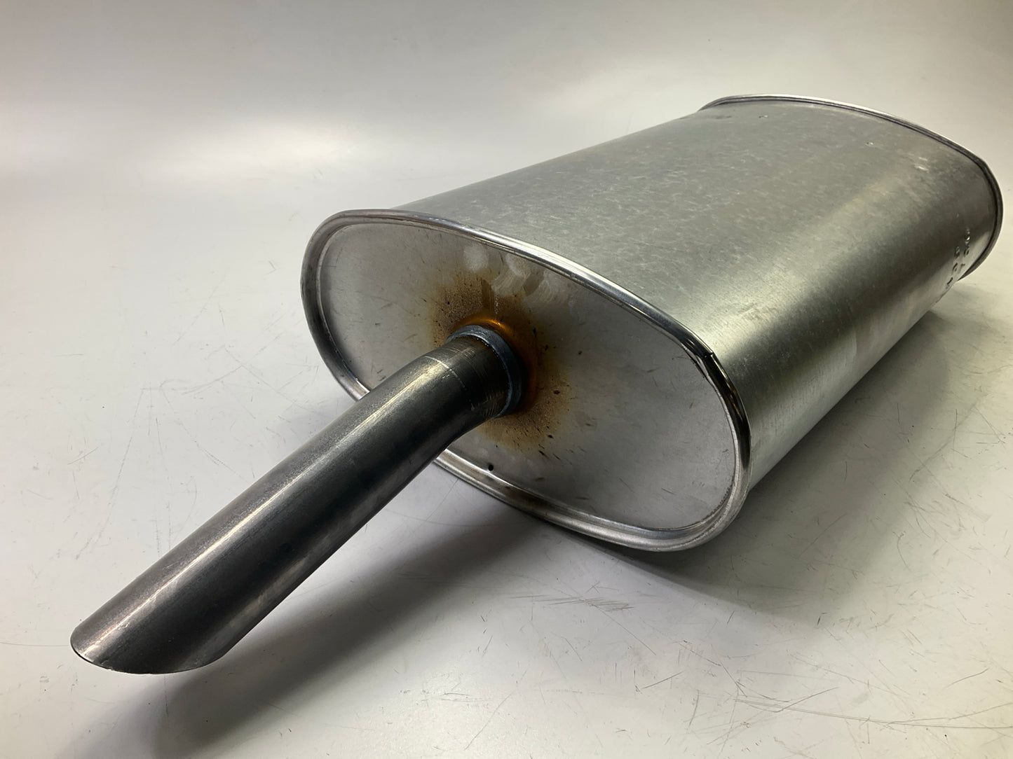 Walker 18439 Exhaust Muffler 1995-2005 Cavalier, 1999-2005 Sunfire