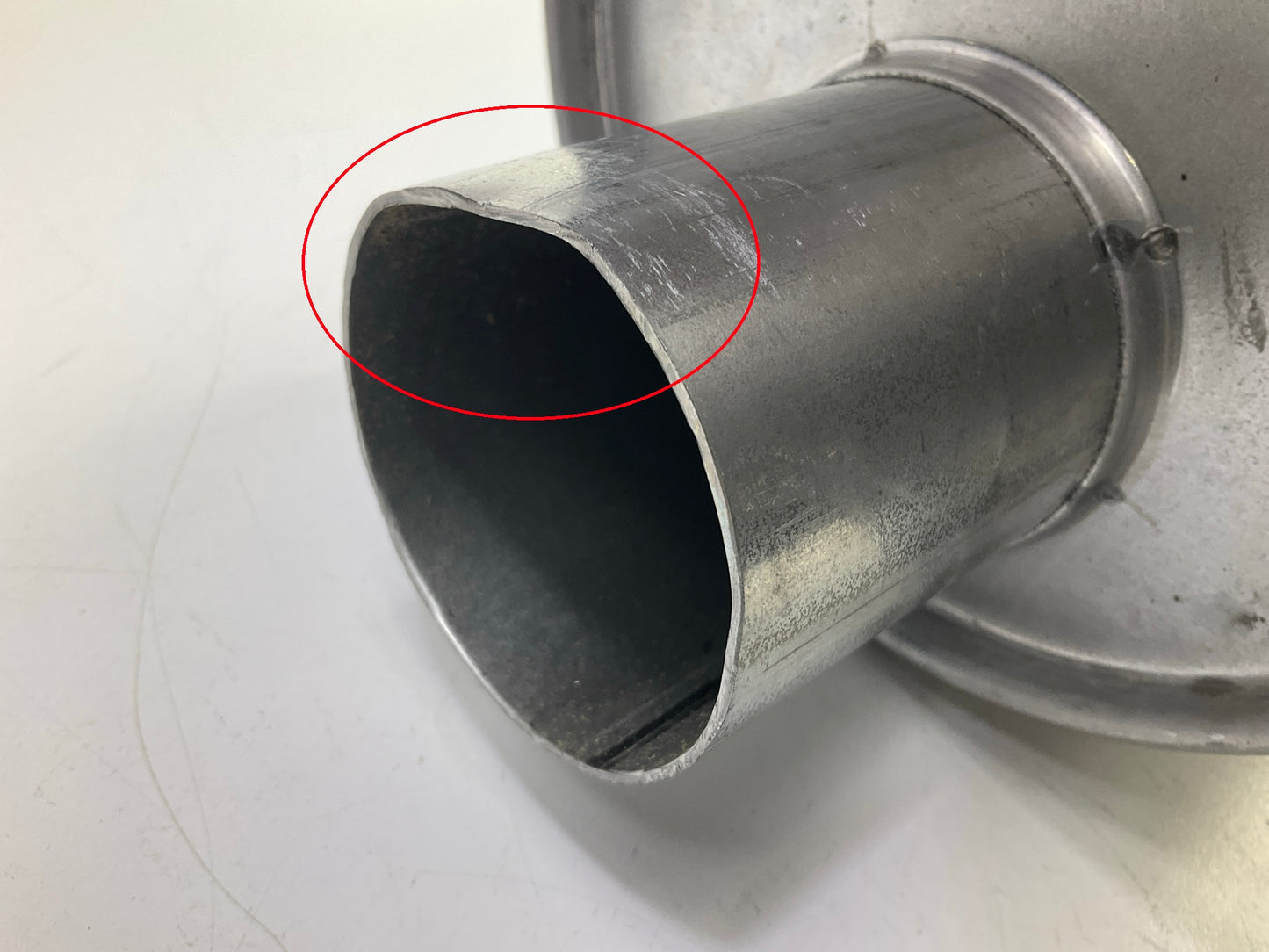 DENTED SEE PHOTOS Walker 18454 Exhaust Muffler