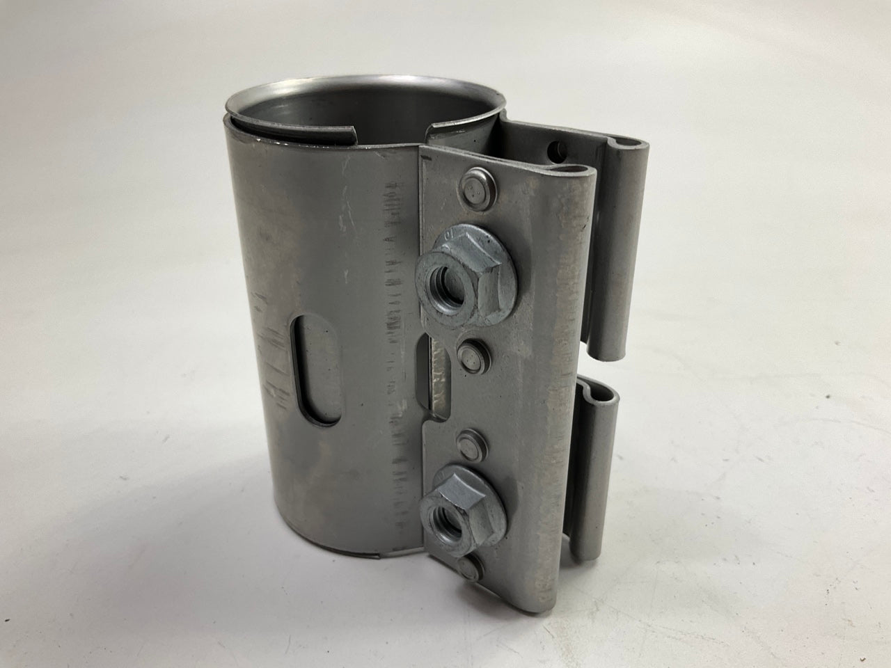 Walker 36538 Exhaust Clamp - Resonator Assembly To Muffler - 1-3/4'' Stainless