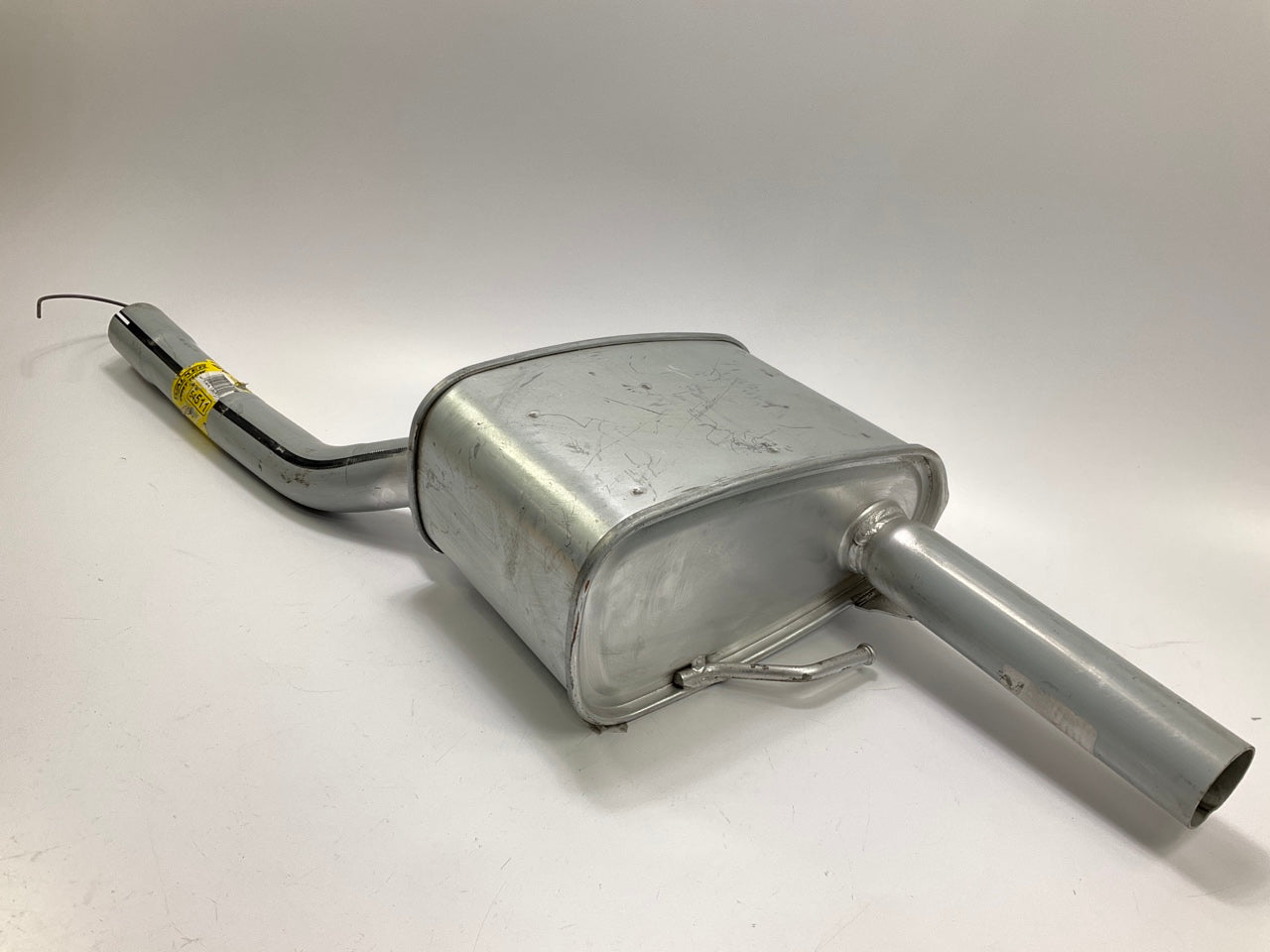 DENTED Walker 54511 Quiet-Flow Exhaust Muffler Assembly For 2003-2007 Ford Focus