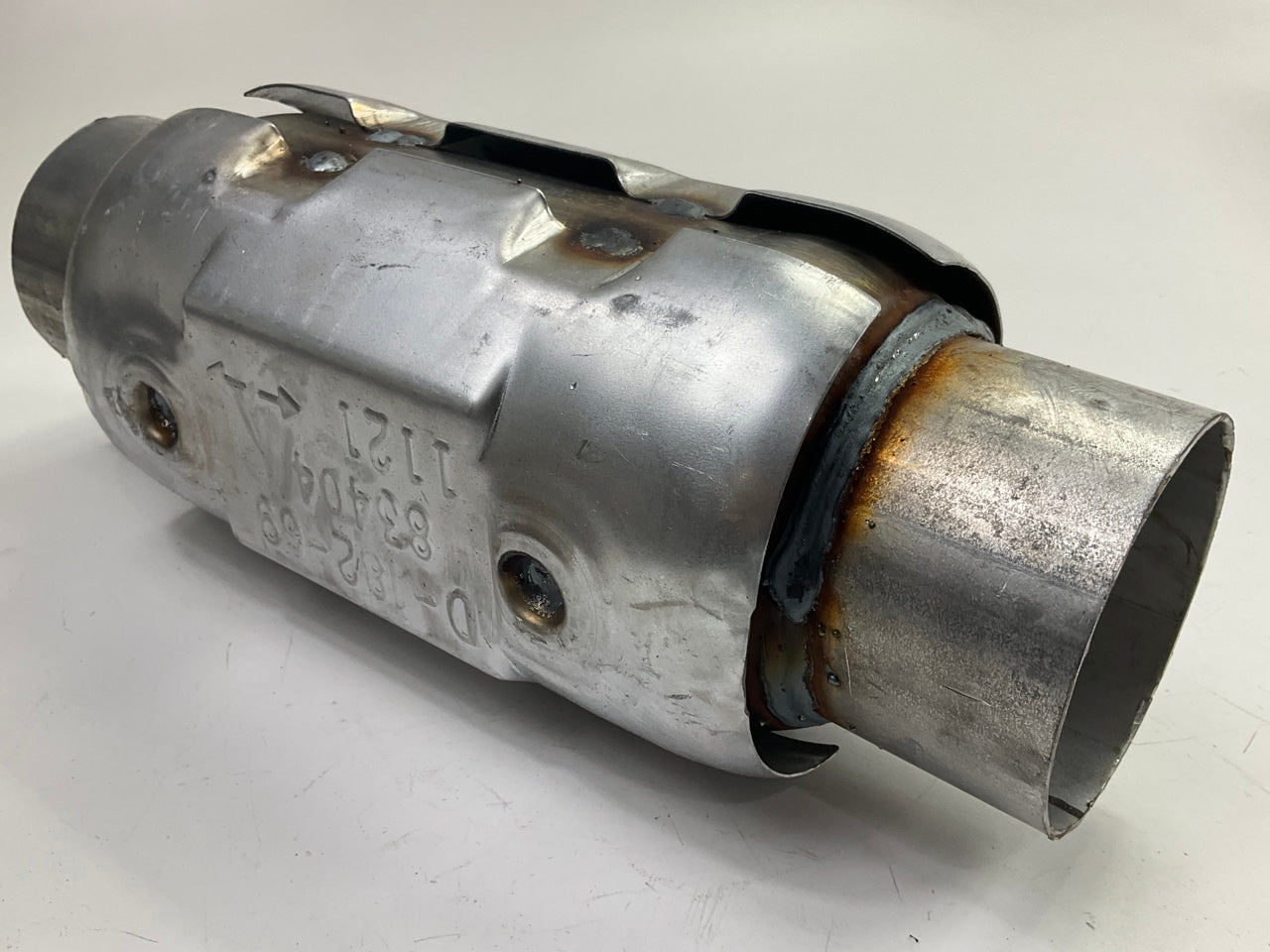 Walker 83404 CalCat CARB Compliant Universal Catalytic Converter 3'' Inlet Outlet