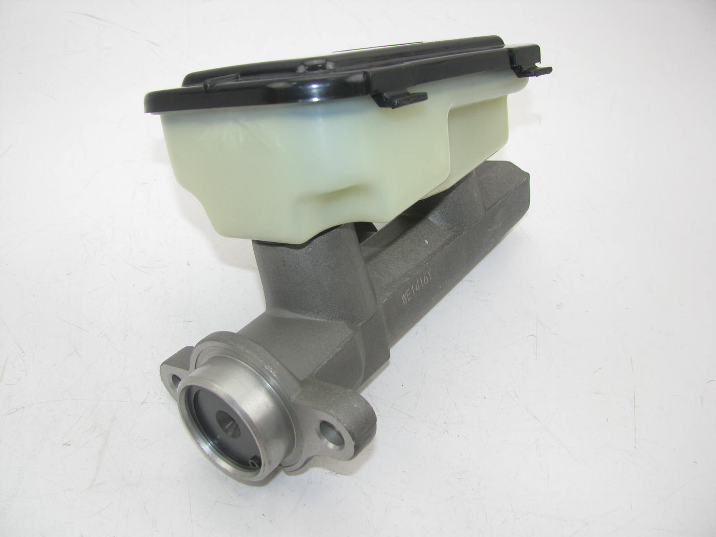 Wearever 13-2557 Brake Master Cylinder