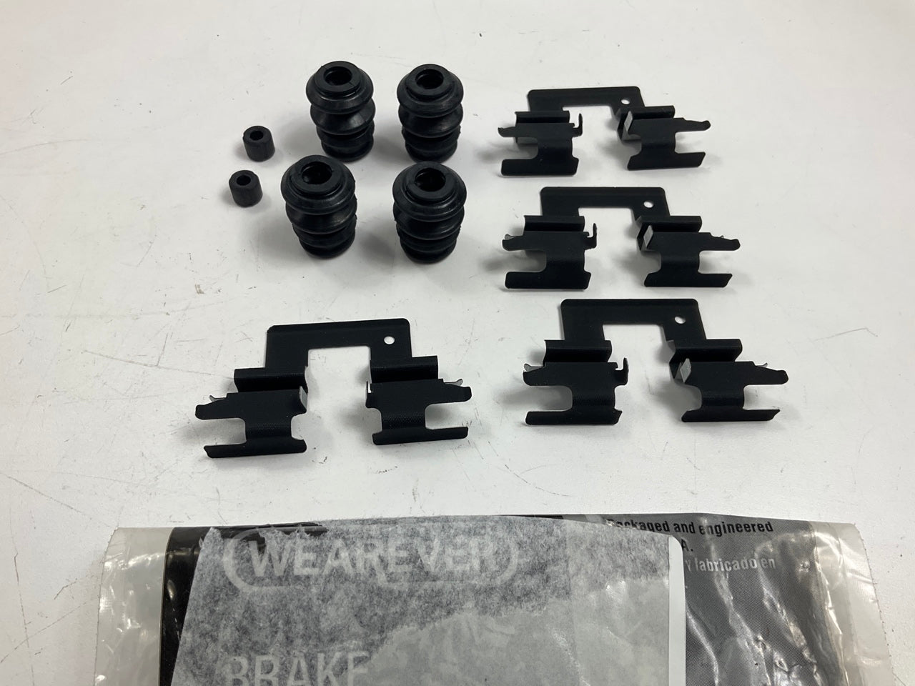 Wearever 15746A Rear Disc Brake Hardware Kit
