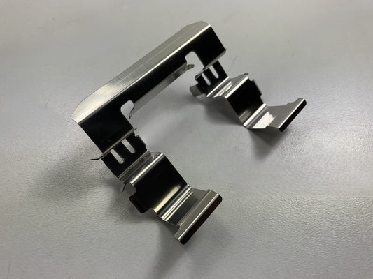 Wearever 15752A Front Brake Hardware Kit 2003-04 Frontier, 2000-04 Xterra