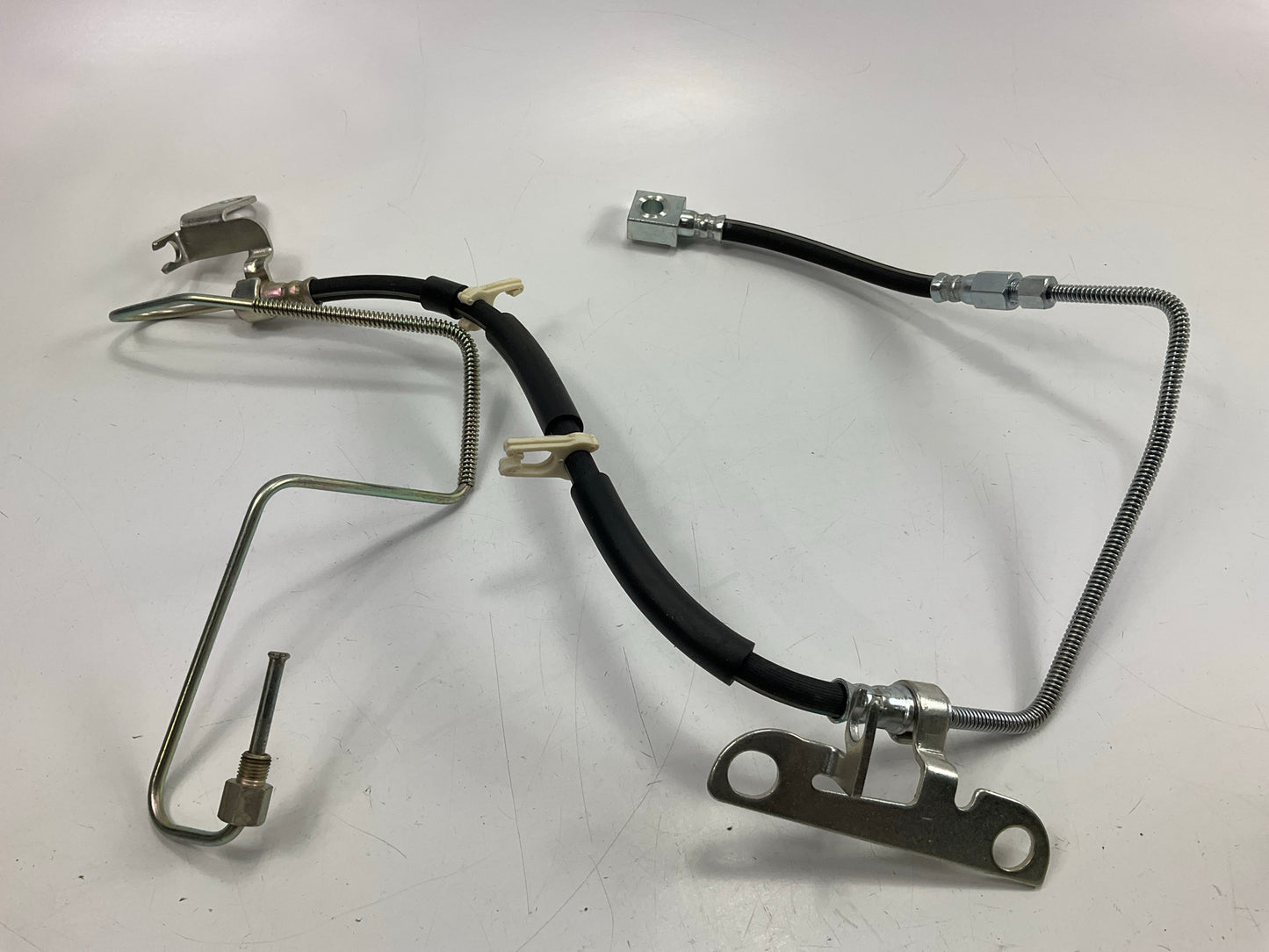 Wearever H620144 Rear Left Brake Hose 2001-04 Town & Country, Caravan