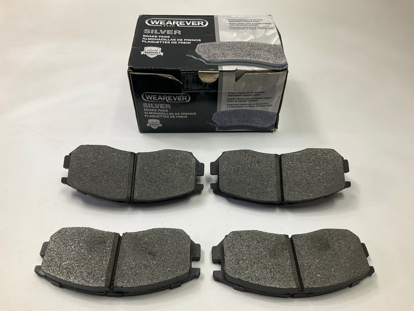 Wearever MKD484 Front Semi-Metallic Disc Brake Pads