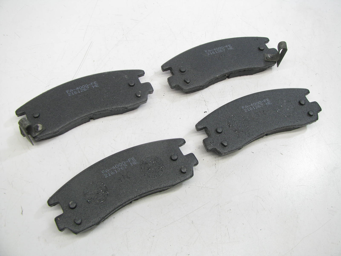 Wearever MKD814 Rear Disc Brake Pad Set - Semi-Metallic