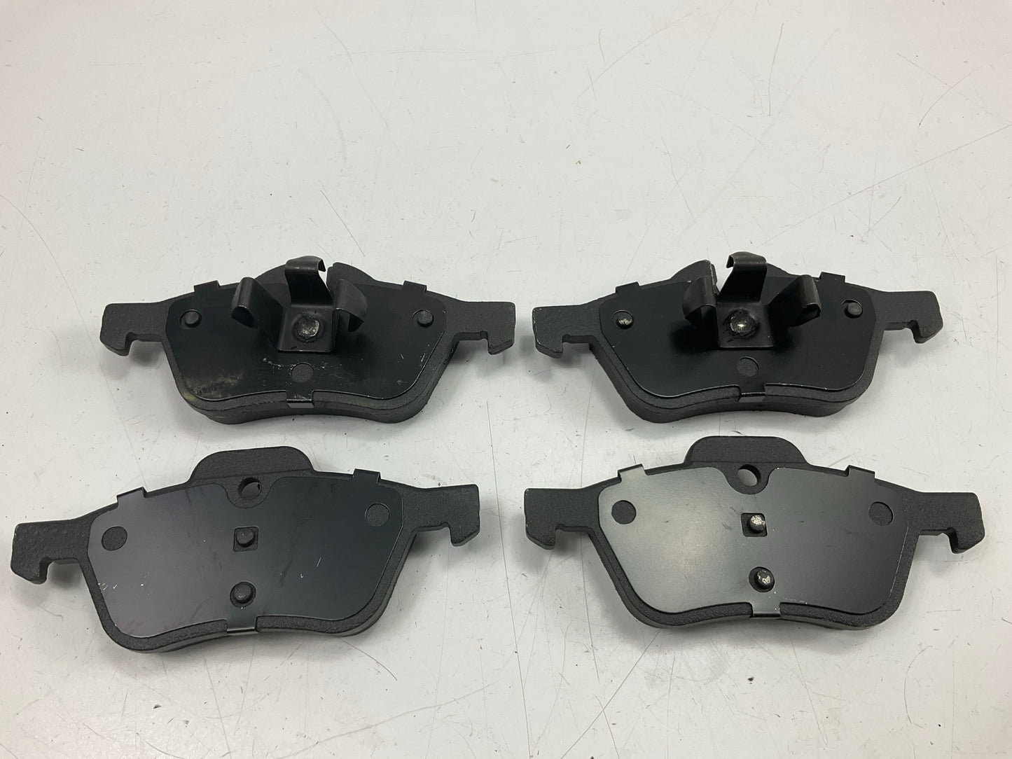 Wearever MKD939 Front Semi-Metallic Disc Brake Pads For 2002-2008 Mini Cooper