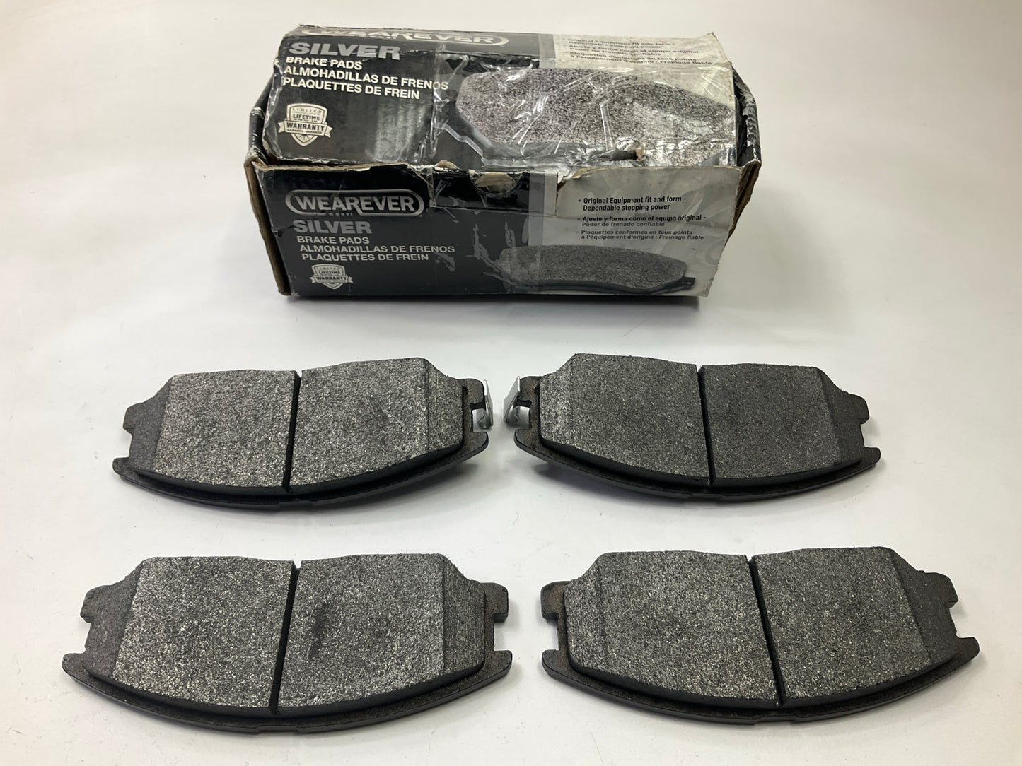 Wearever MKD955 Front Semi-Metallic Disc Brake Pads