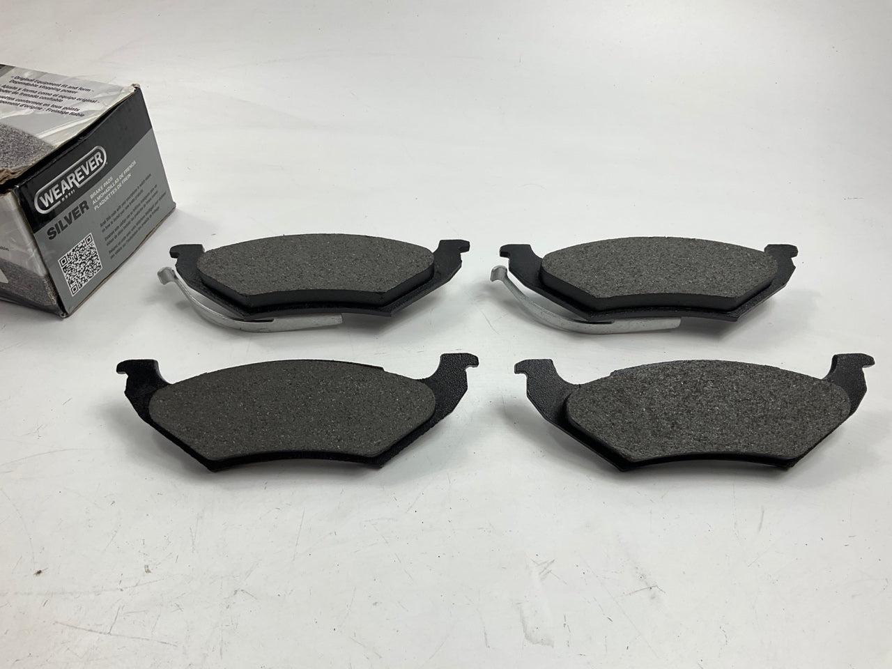 Wearever NAD544 Rear Semi-Metallic Disc Brake Pads