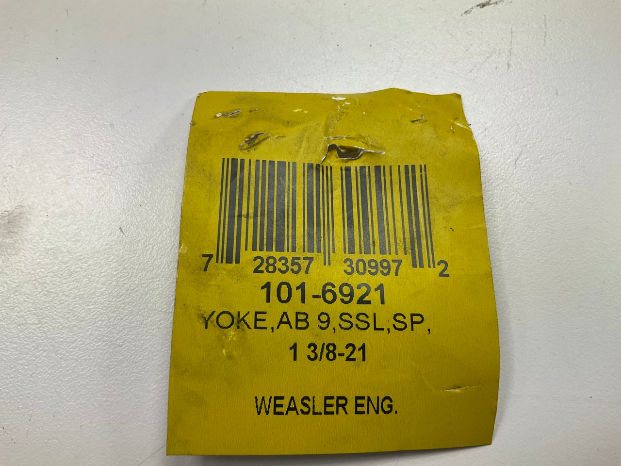 Weasler 101-6921 9 Series Tractor Safety Slide Lock Yoke, 1-3/8'' X 21 Spline