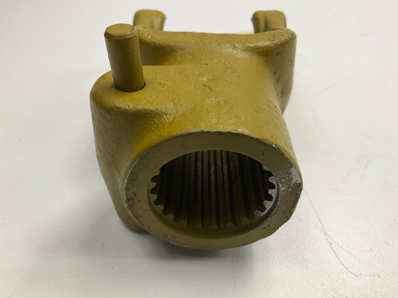 Weasler 102-8221 1-3/8'' 21 Spline Tractor Quick Disconnect Yoke 2200/200 Series