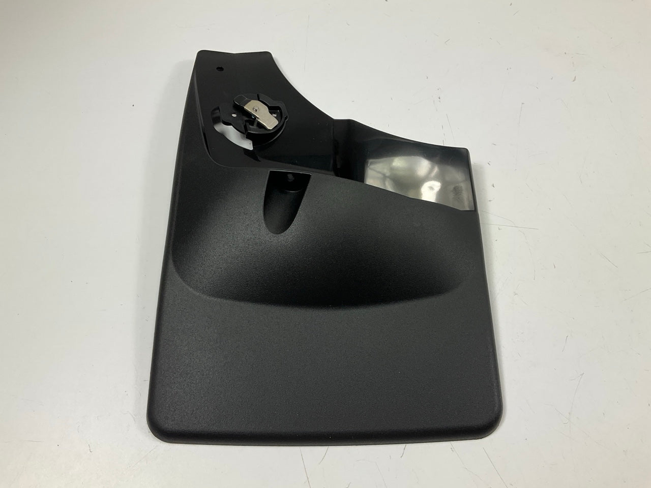 SCRATCHED AS SHOWN - 120044 Rear Mudflap 15-18 Ford F-150, 15-18 Ford Lobo