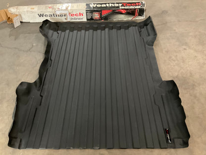 Direct Fit 36905 - Custom Bed Liner Black For 07-18 Silverado/Sierra (Short Box)