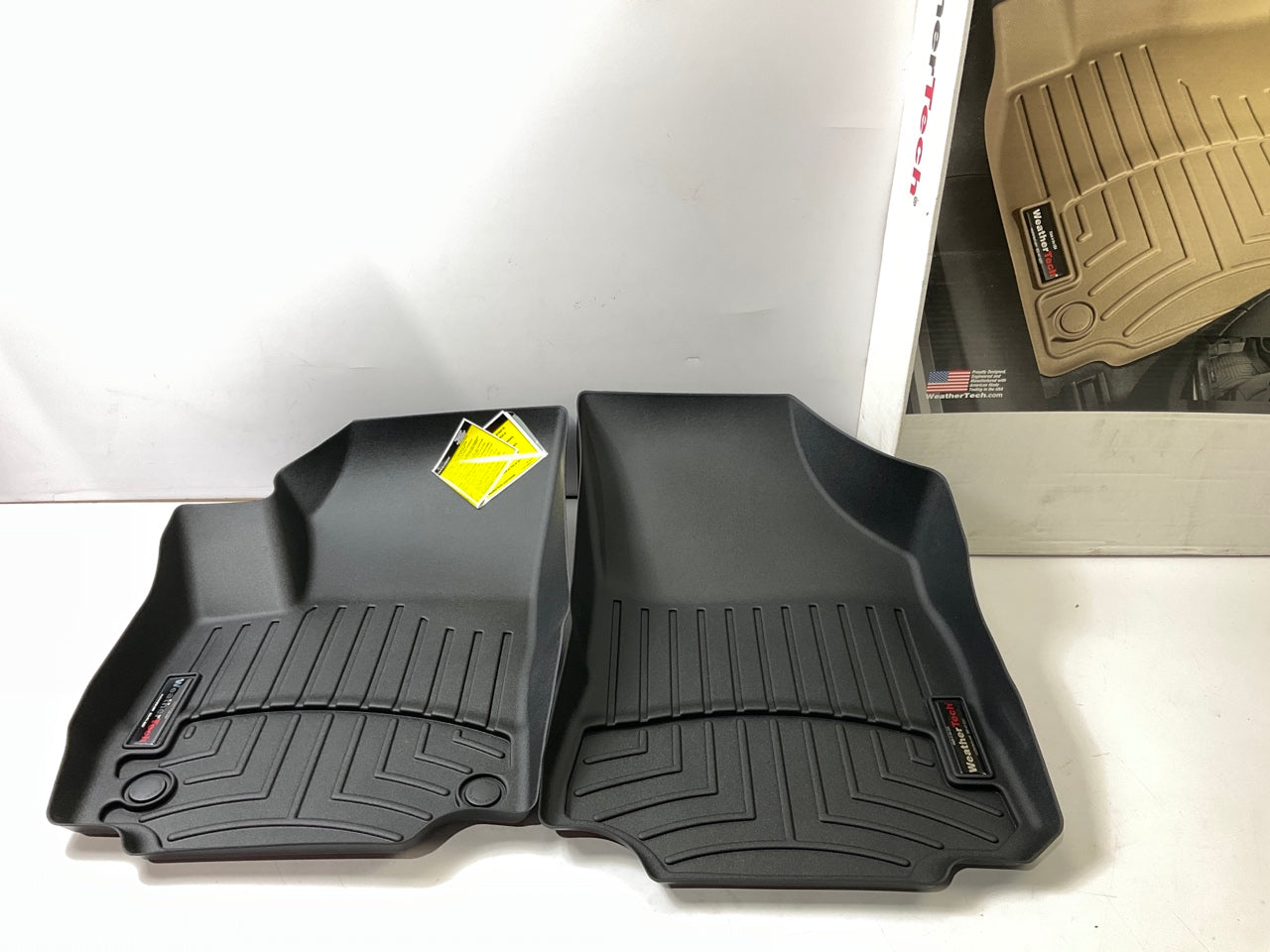 DIRECT FIT - 4411761 FloorLiner Floor Mat For 2018-2024 Chevrolet Equinox BLACK